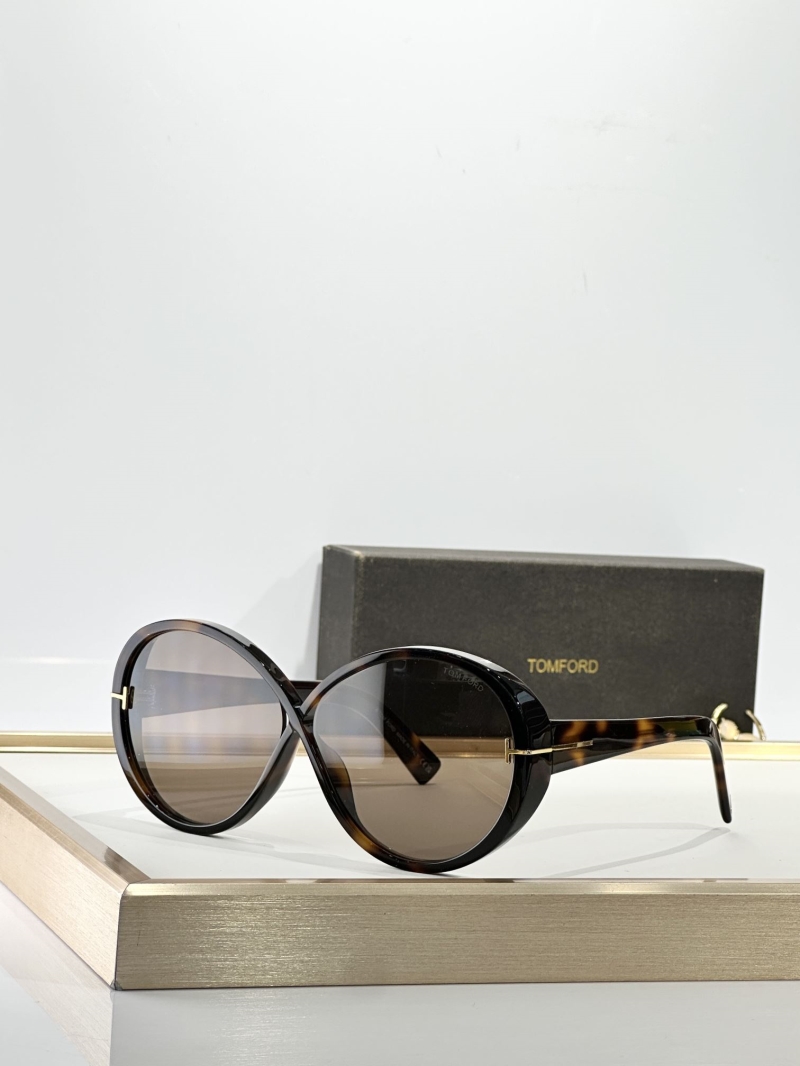 TOM FORD